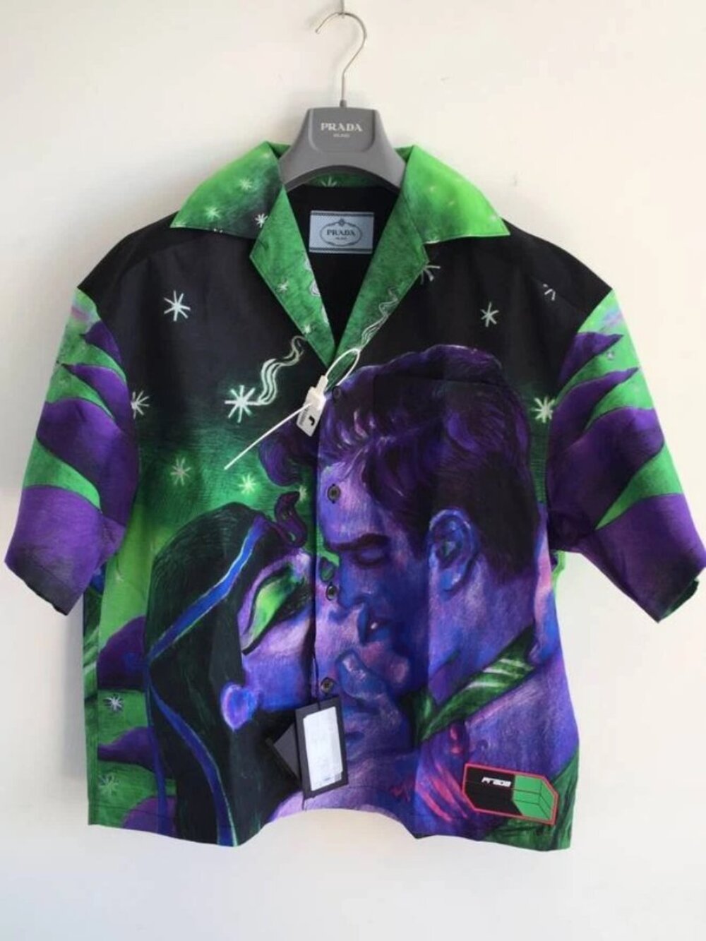 Prada Impossible True love Bowling shirt A/W 18 Cleopatra Christophe Chemin Kiss